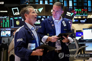 2024년 최고의 주식은 '금융주'…핀테크가 이끌었다