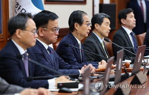 韓대행 "특검·<b>헌재</b> 재판관 <b>임명 여야 협상</b>부터 시작해야"