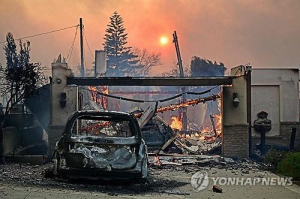 캘리포니아 대형 산불 여파로 보험·유틸리티 관련주 투매 바람