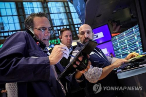 뉴욕증시, 엔비디아 D데이·트럼프 정책에 울다 웃다…혼조 마감