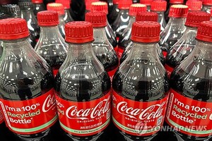 코카콜라, 2분기 호실적 불구 글로벌 수요 둔화에 개장 전 '소폭 하락'