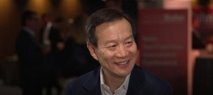 ๋ธ๋๋ก CIO,