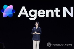 '검색 강자' 네이버 vs '메신저 강자' <b>카카오</b>, '<b>에이전트</b> <b>AI</b>'로 승부
