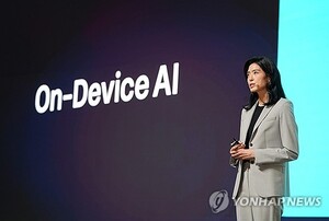 격차 벌리는 '네이버·두나무' 동맹...카카오, '혁신 정체' 경고등 - 뉴스 썸네일 이미지