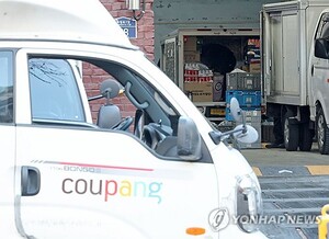 쿠팡, '유출 계정은 3천개뿐' 셀프 조사 결과에 6%대 급등