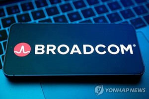 브로드컴, AI 반도체 성장세 기대에 주가 5% 급등