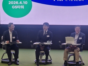 하정우 AI수석 "AI 통해 국민 삶의질 나아지는 성과내야"