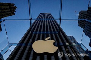 애플, 실적 예상 상회에도 아이폰 판매는 다소 실망…시간외서 주가↓(상보)
