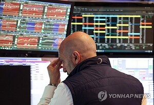 [뉴욕마켓워치] 채권 자경단 깨우는 英…증시 신기록·달러↑·채권 혼조