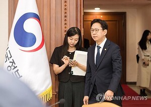과기부 배경훈 "누구나 AI로 경제활동…R&D로 경제성장 기여"