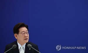 李대통령, <b>인탑스</b> '주가조작 의혹' 공개저격…당국 "점검 착수"