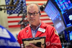 Series of Performance Cancellations at Jamsil Olympic Park Due to Protests; Health Warning for Those in Their 30s, and More