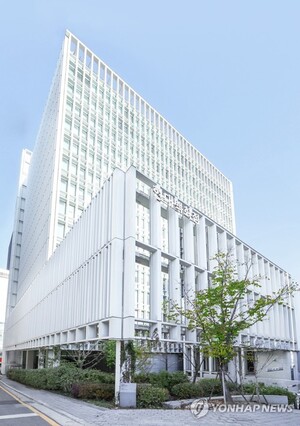본업 잘 나가는 현대백화점...2분기 실적도 '지누스' 변수 - 뉴스 썸네일 이미지
