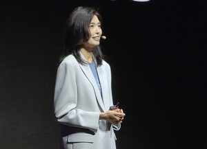 카카오, 카톡에 AI 비서 탑재…정신아 "연결에 개인 이해하는 지능 더할 것"(종합)
